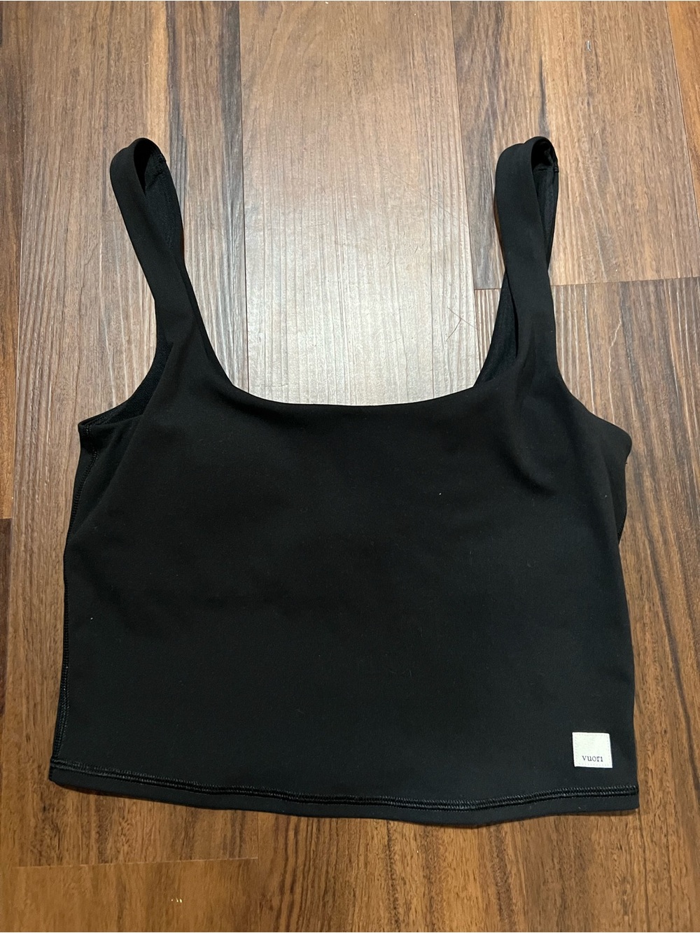 Vuori Black Crop Tank Top